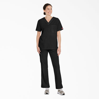 Dickies Signature | Unisex EDS Signature V-Neck Scrub Top