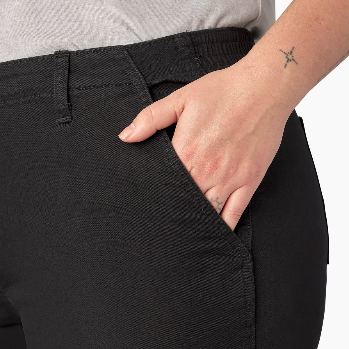 Dickies Premium | Women's Plus High Rise Fit Cargo Pants